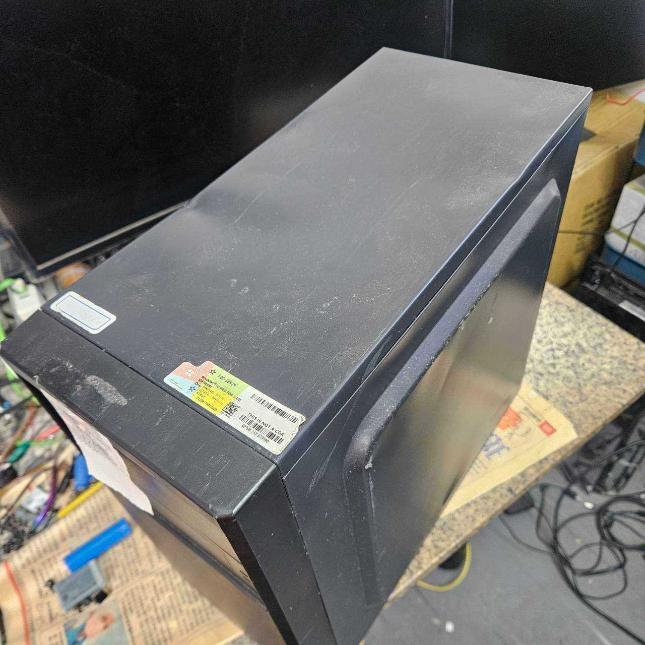 3802-G4560電腦一台