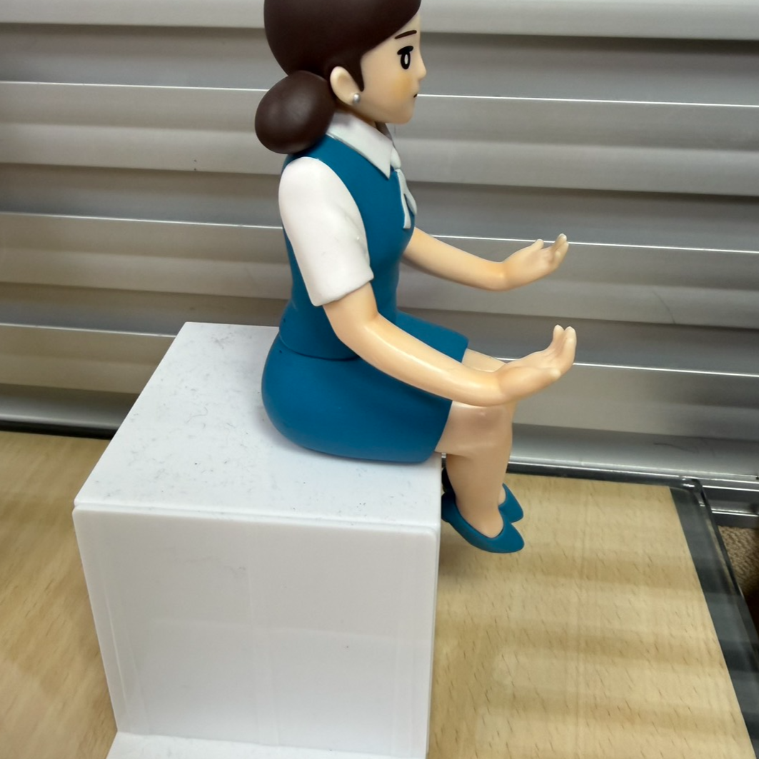 4111-眼鏡架公仔