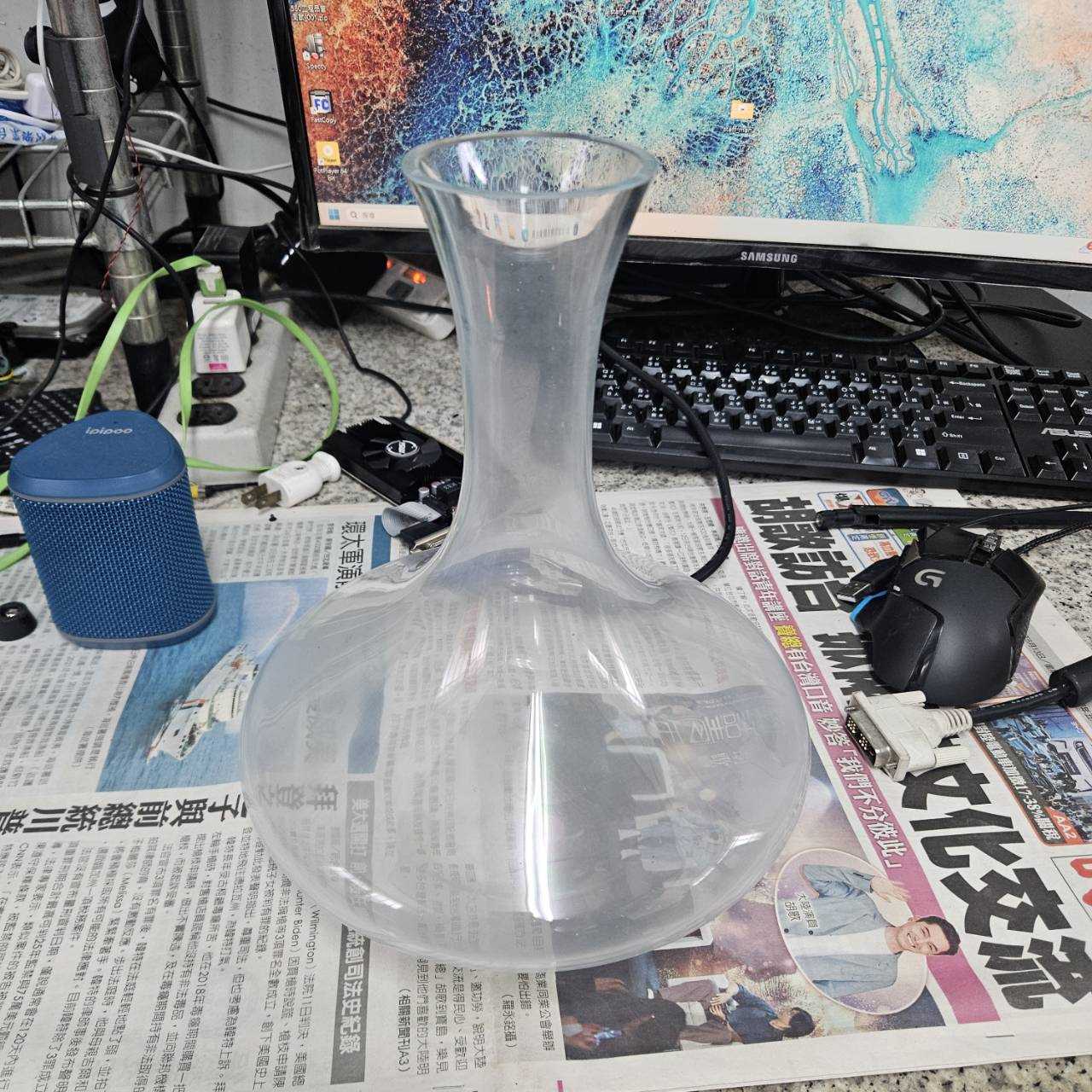 4028-窄口透明花瓶