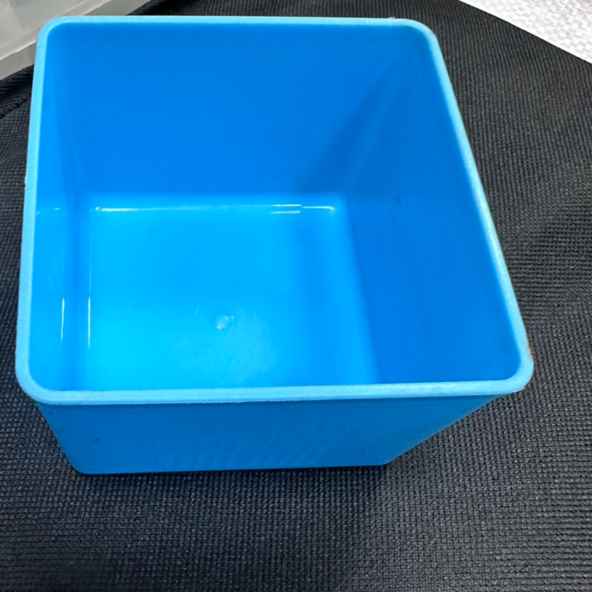 3313-小方形盒子