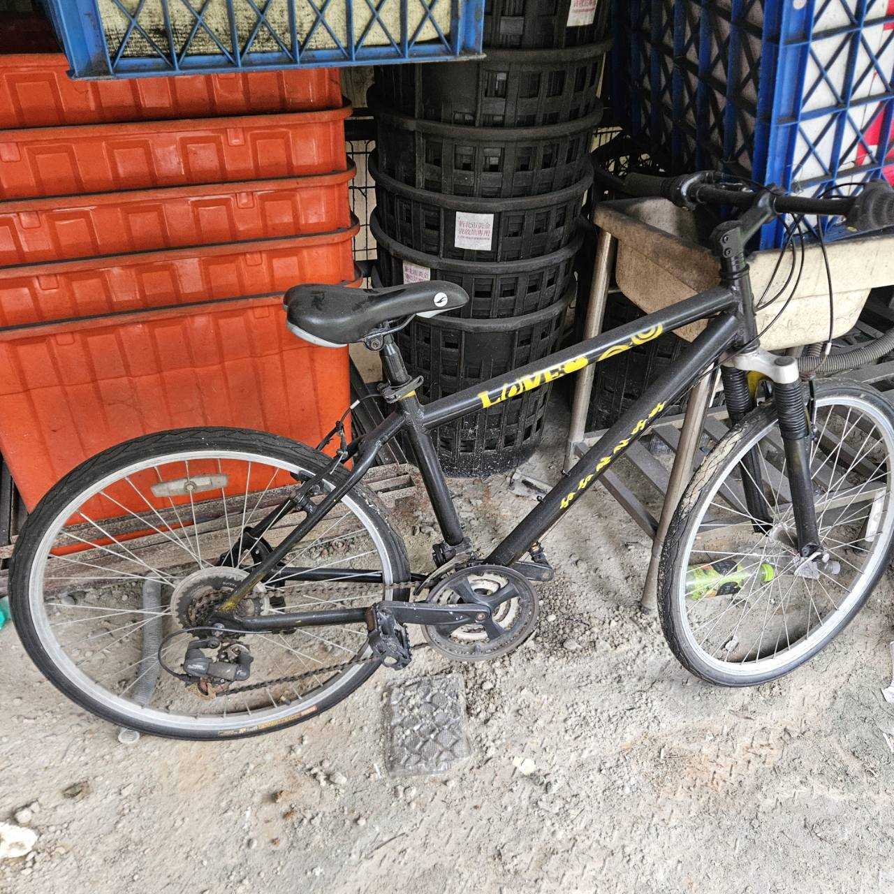 4073-黑色18避震通勤車