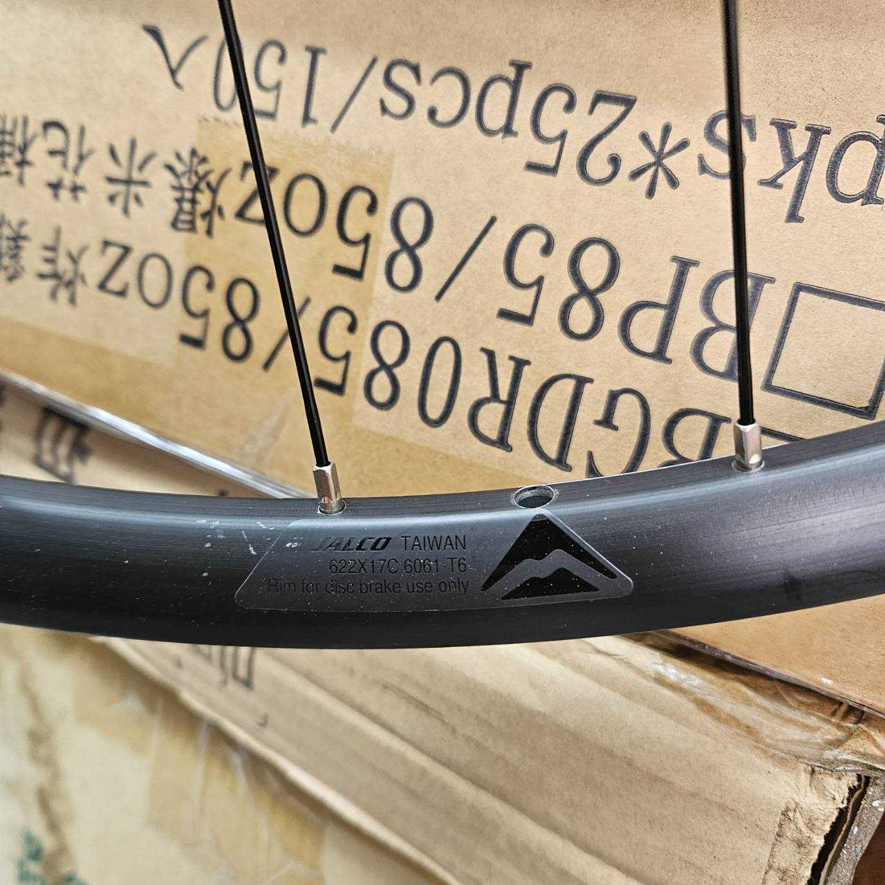 4635-jelco  622x17c 6061
