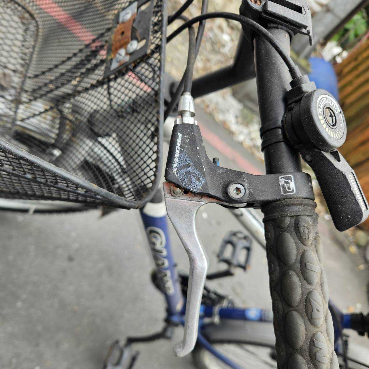 4069-捷安特藍白18通勤車 待修