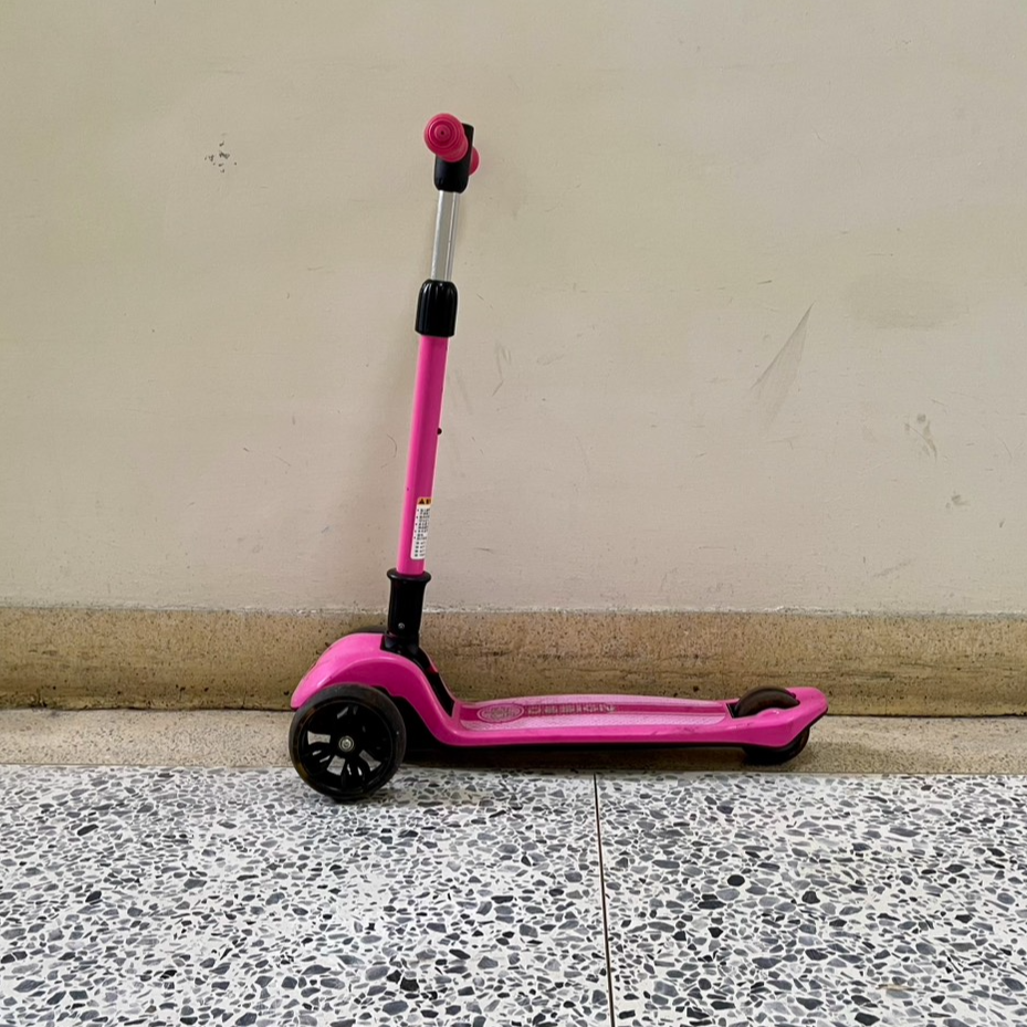 2792-兒童滑板車-103
